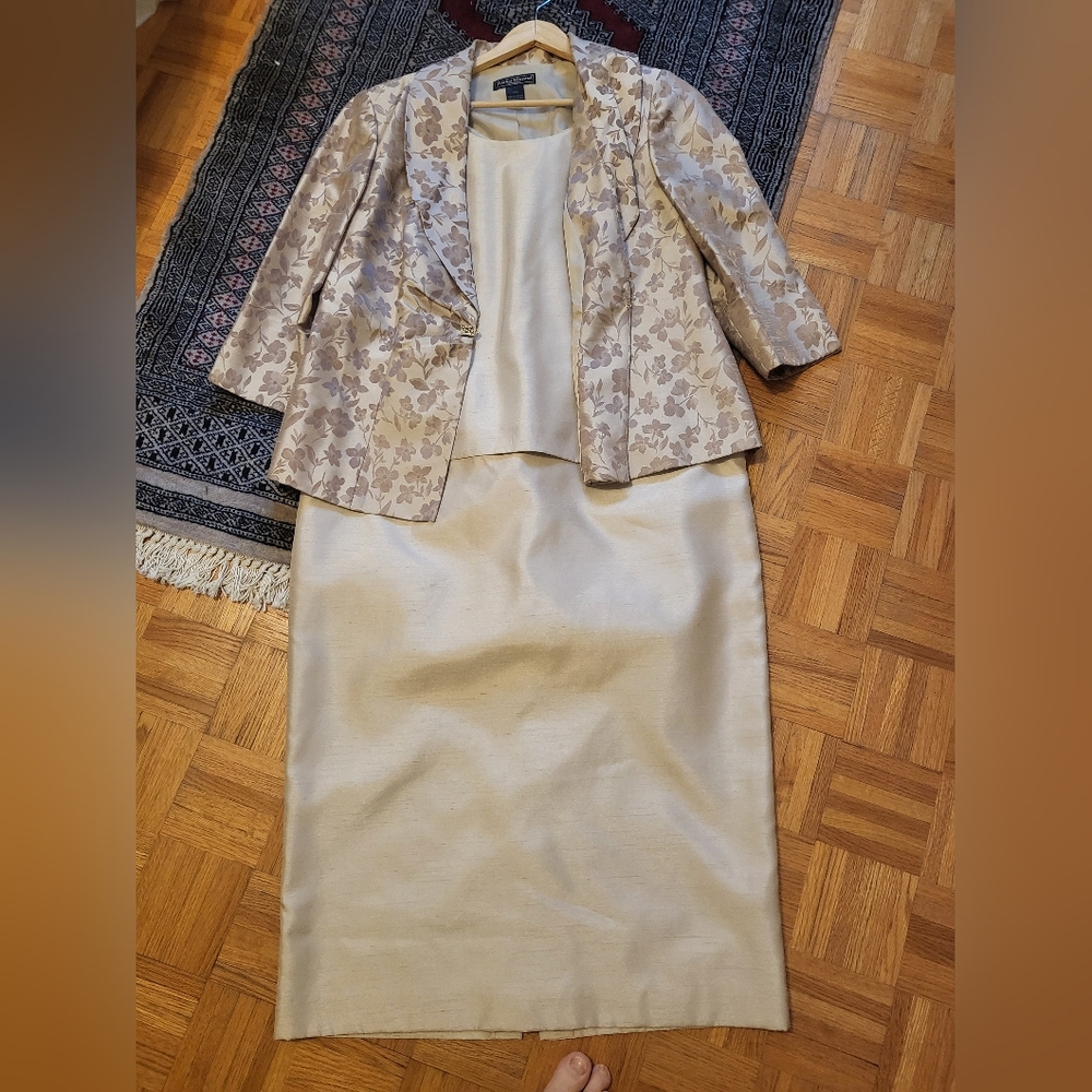 Elegant Cream Two-Piece Prom Dress with Floral Jacket